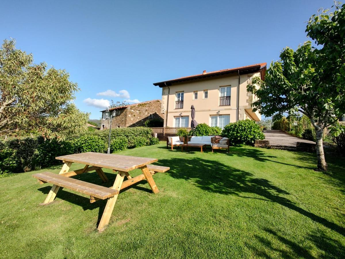 Apartamentos Corona Comillas Exteriér fotografie